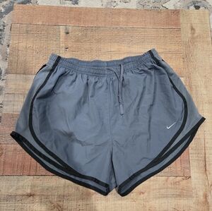 Women's Nike Dri-Fit Tempo Running Shorts